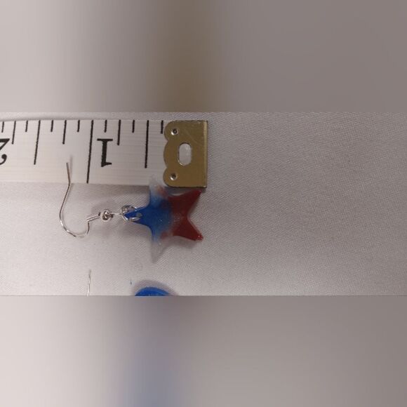 CLEARANCE Red, white and blue star and heart resin Earrings - Picture 6 of 7